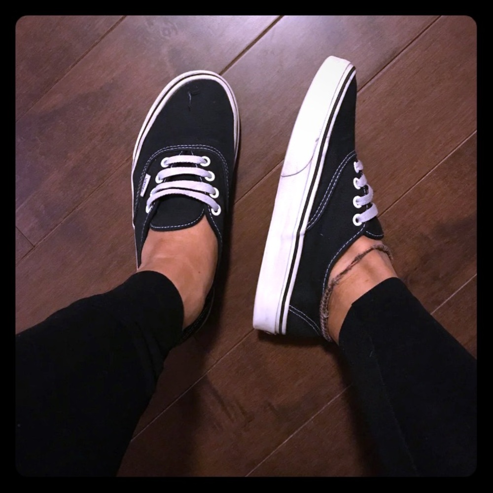 Black Classic Vans